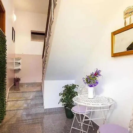 Daire Flat With Balcony Near Vodice Srima